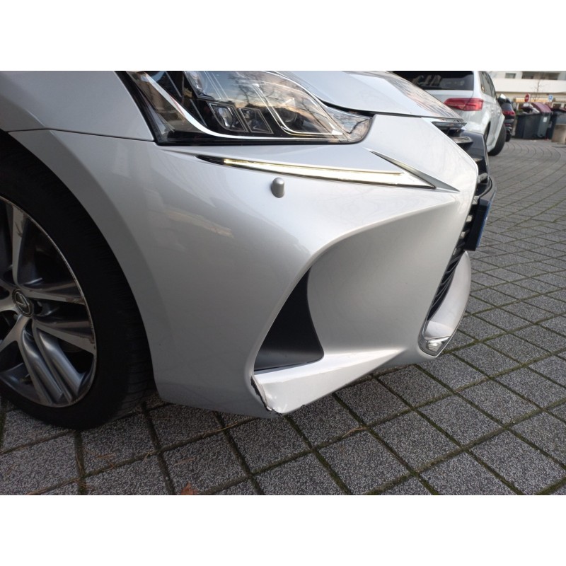 LEXUS IS 300h 2.5 223  Hybride E-CVT 181 LUXE