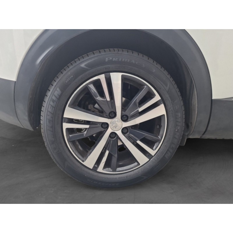 PEUGEOT 3008 130ch SS Allure EAT6 Distribution faite par Peugeot Garantie 12 mois.