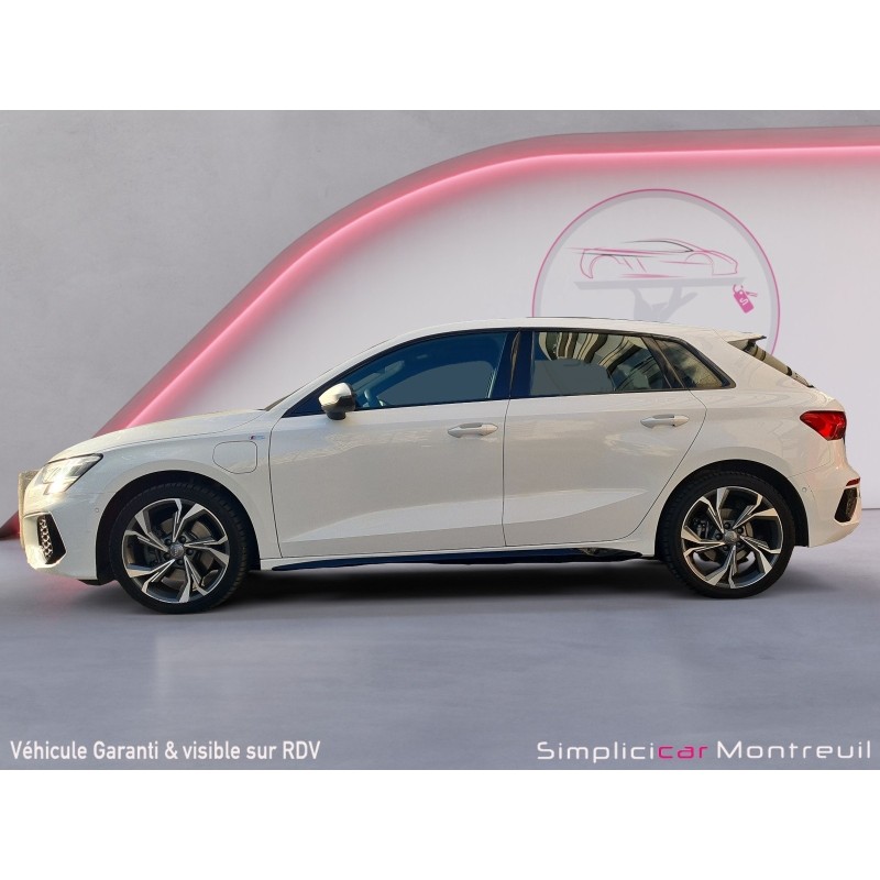 AUDI A3 SPORTBACK 40 TFSIe 204 S tronic 6 Plug in Hybrid S Line Toit ouvrant.