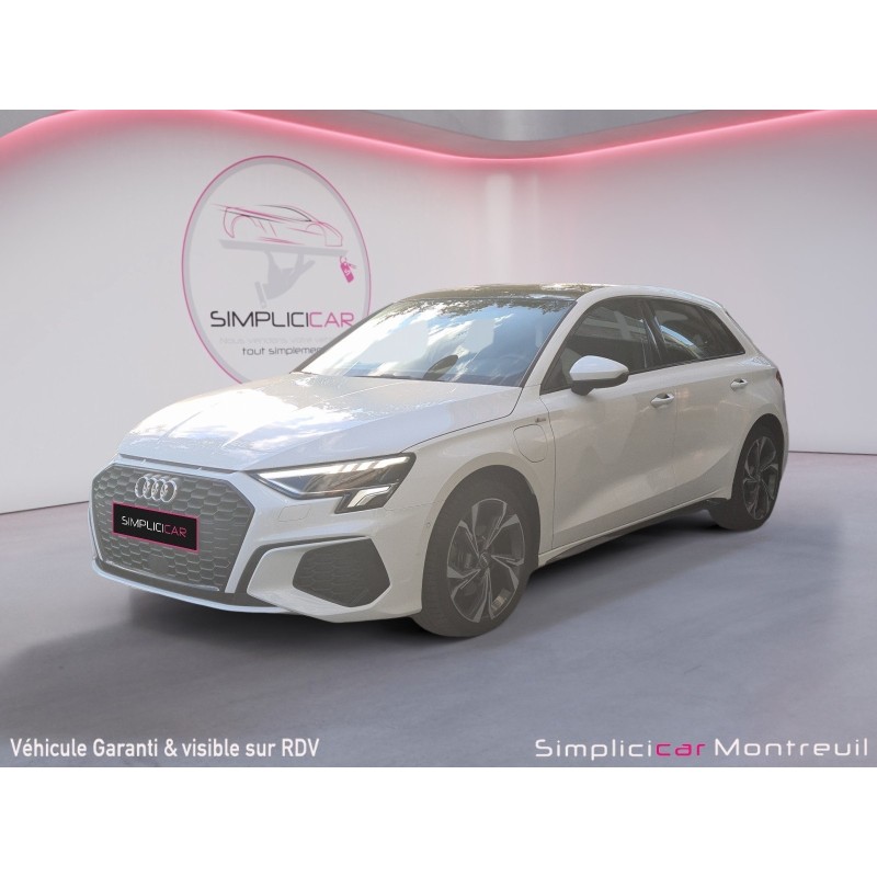 AUDI A3 SPORTBACK 40 TFSIe 204 S tronic 6 Plug in Hybrid S Line Toit ouvrant.