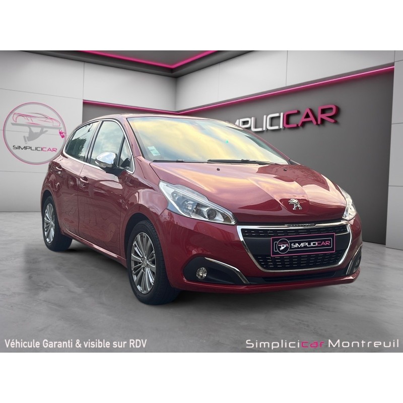 PEUGEOT 208 1.2 PureTech 82ch BVM5 Allure Carplay Garantie 12 mois Sort de révision