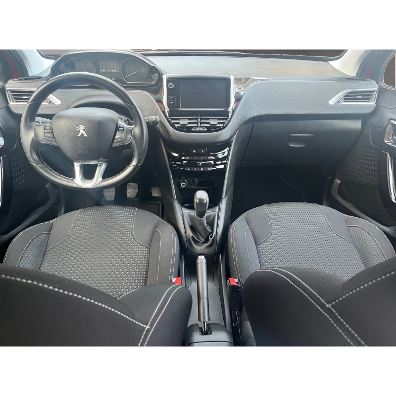 PEUGEOT 208 1.2 PureTech 82ch BVM5 Allure Carplay Garantie 12 mois Sort de révision