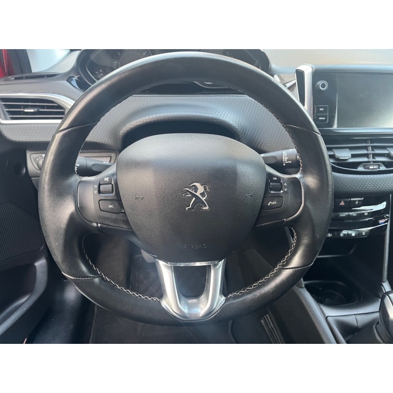 PEUGEOT 208 1.2 PureTech 82ch BVM5 Allure Carplay Garantie 12 mois Sort de révision