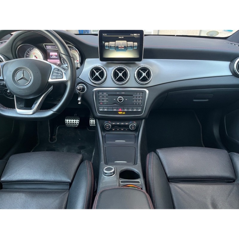 MERCEDES CLASSE GLA 220 CDI 4-Matic Fascination 7-G DCT A Sort de révision Garantie 12 mois