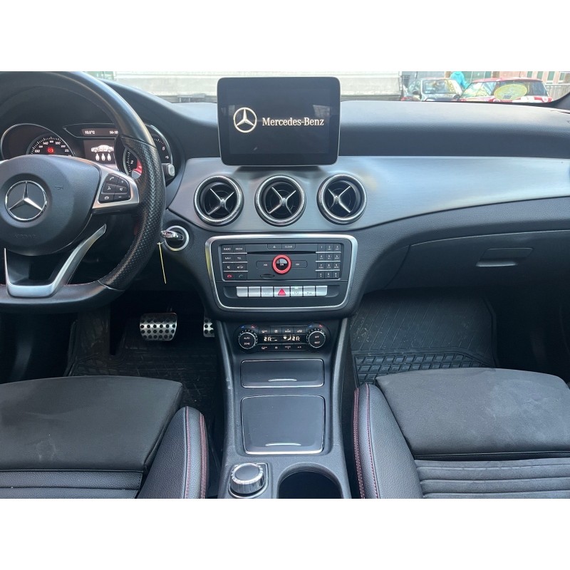 MERCEDES CLASSE CLA 220 d 7-G DCT Fascination Garantie 12 mois