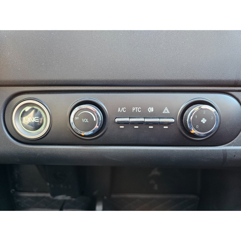 SIMPLICI S1 Quatre Couleurs disponibles - Sans Permis - Apple Carplay - Caméra de Recul - Feux Automatiques - Ecran Tactile