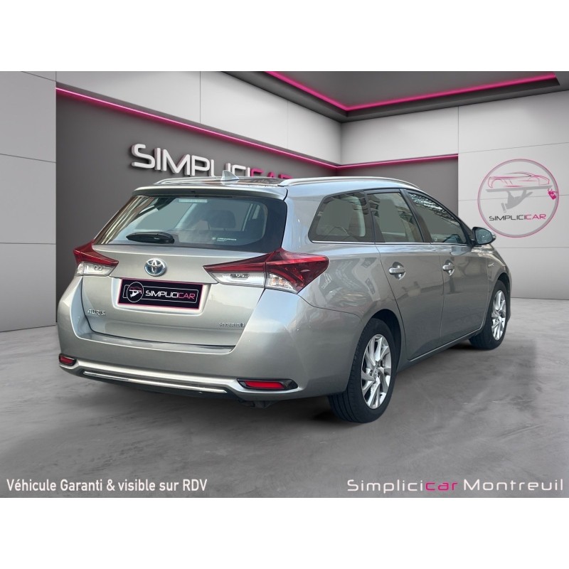 TOYOTA AURIS TOURING SPORTS MY17 Hybride 136h Design Garantie 12 mois Sort de révision