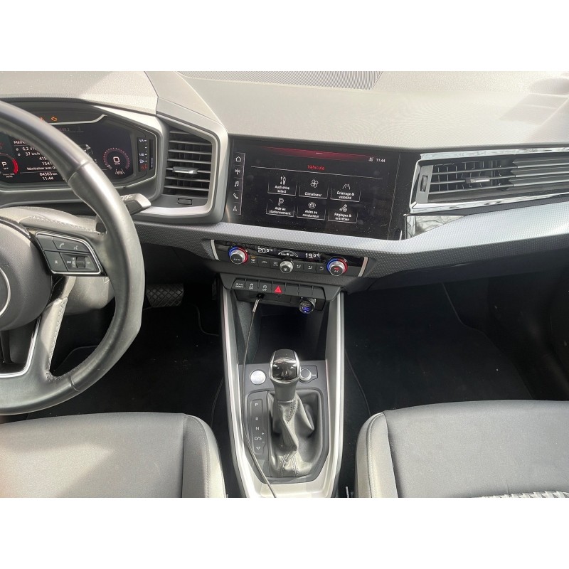 AUDI A1 SPORTBACK 30 TFSI 116 ch S tronic 7 Design Luxe, Apple CarPlay entretien ok