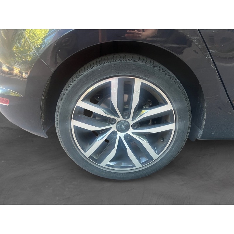 VOLKSWAGEN GOLF SPORTSVAN 1.4 TSI 150 BMT DSG7 Série Spéciale Allstar entretiens Volkswagen Garantie 12 mois
