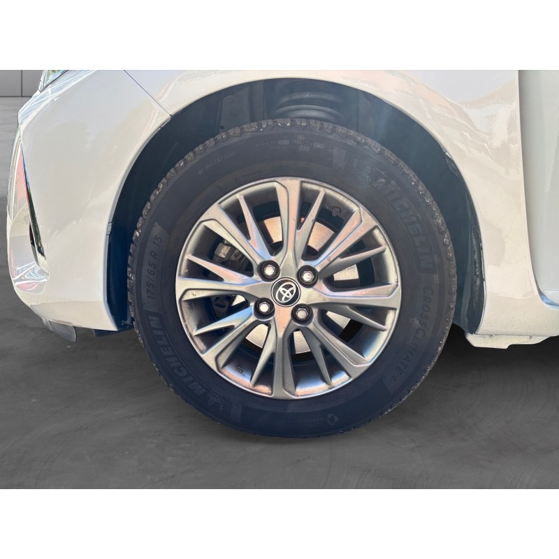 TOYOTA YARIS PRO HYBRIDE RC18 Yaris Pro 100h Dynamic