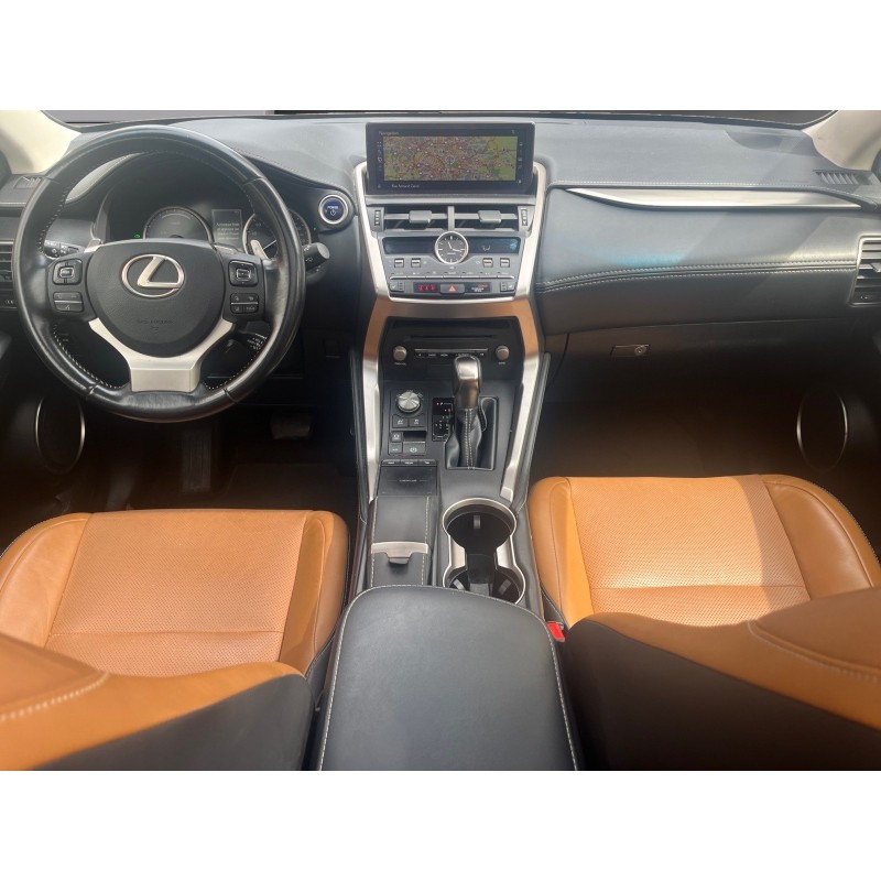 LEXUS NX NX 300h 4WD E-CVT Luxe ENTRETIENS LEXUS A JOUR
