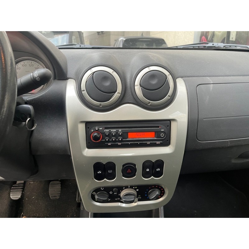 DACIA SANDERO 1.4 MPI 75 GPL eco2 Blackline
