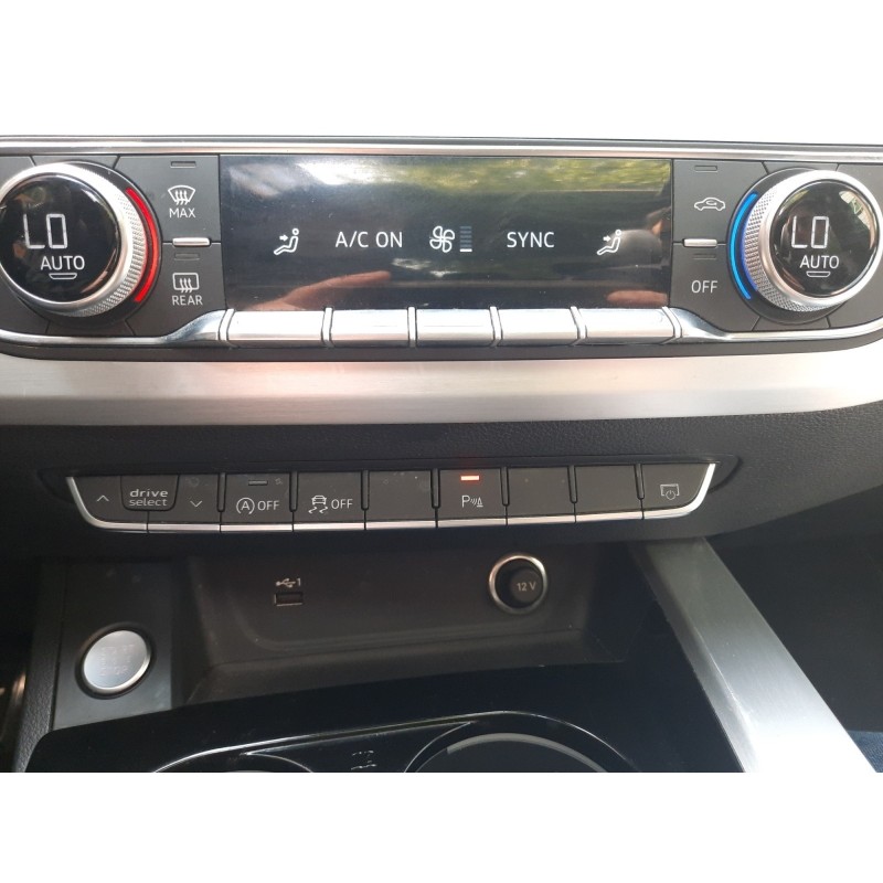 AUDI A4 A4 35 TDI 163 S tronic 7 S line/TOIT OUVRANT/BOITE AUTOMATIQUE/GARANTIE 12 MOIS