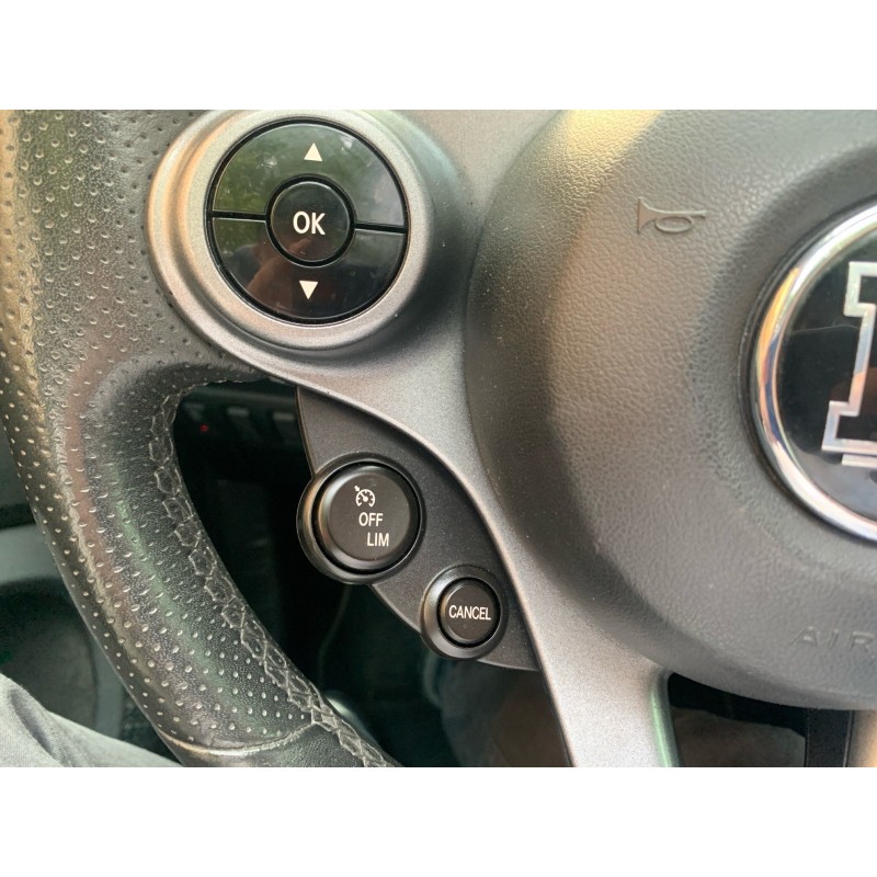 SMART FORTWO CABRIO 0.9 90 ch SS BA6 Prime caméra led style brabus garantie 12 mois