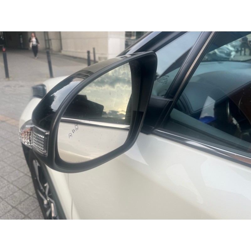 TOYOTA C-HR HYBRIDE 122h Graphic Entretiens Toyota Garantie constructeur