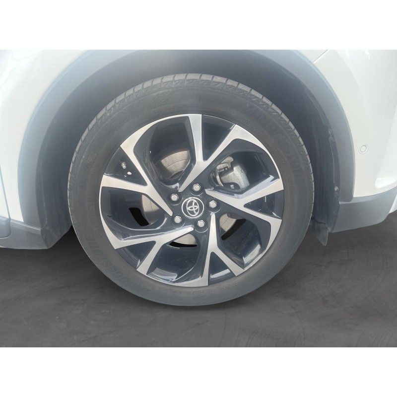 TOYOTA C-HR HYBRIDE 122h Graphic Entretiens Toyota Garantie constructeur