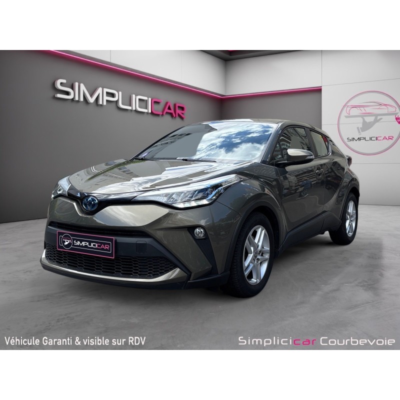 TOYOTA C-HR HYBRIDE MY23 1.8L Dynamic CAMERA CARPLAY GARANTI 12 MOIS