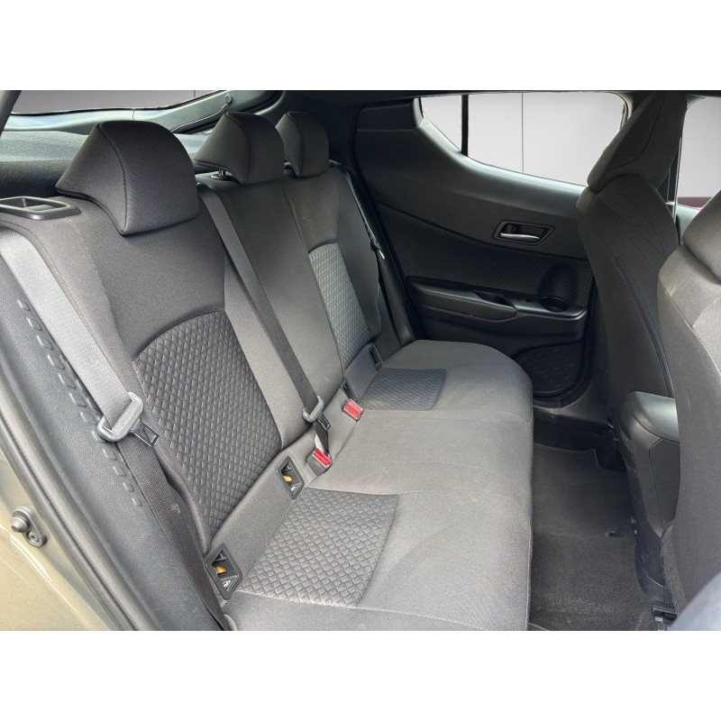 TOYOTA C-HR HYBRIDE MY23 1.8L Dynamic CAMERA CARPLAY GARANTI 12 MOIS