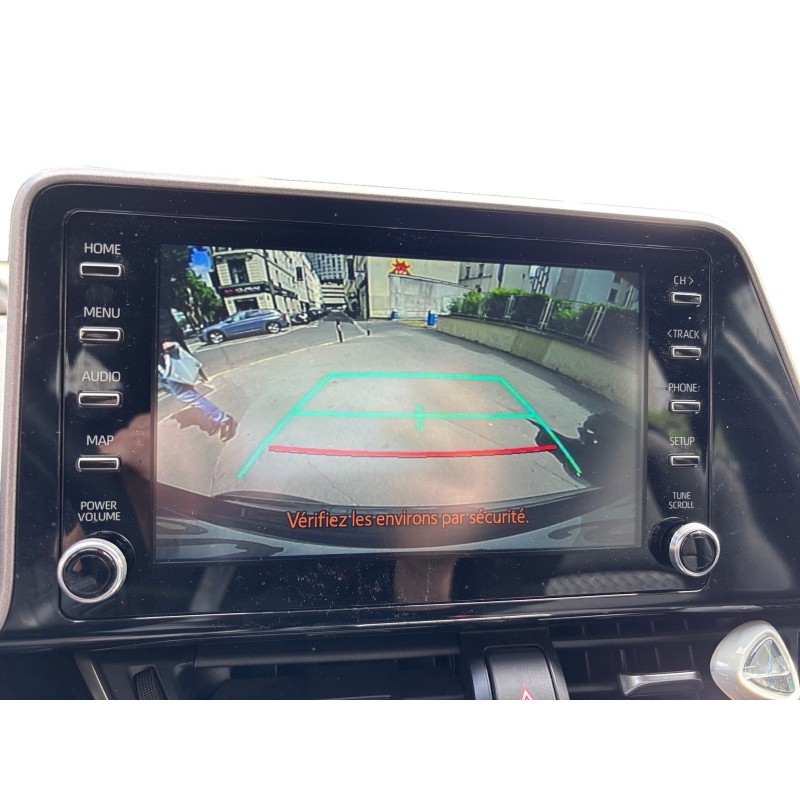 TOYOTA C-HR HYBRIDE MY23 1.8L Dynamic CAMERA CARPLAY GARANTI 12 MOIS