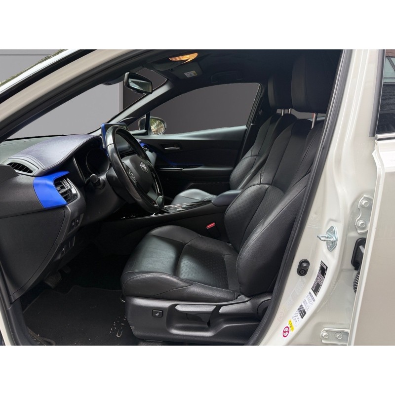 TOYOTA C-HR HYBRIDE 122h Graphic Entretiens Toyota Garantie constructeur