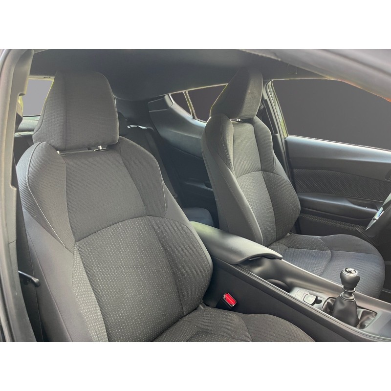 TOYOTA C-HR 1.2T 2WD Dynamic