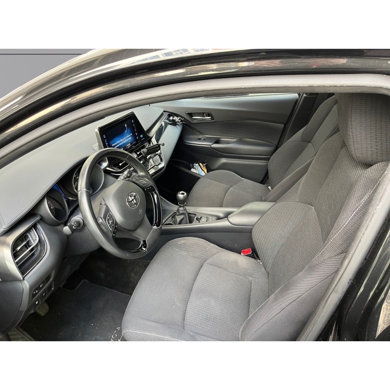 TOYOTA C-HR 1.2T 2WD Dynamic