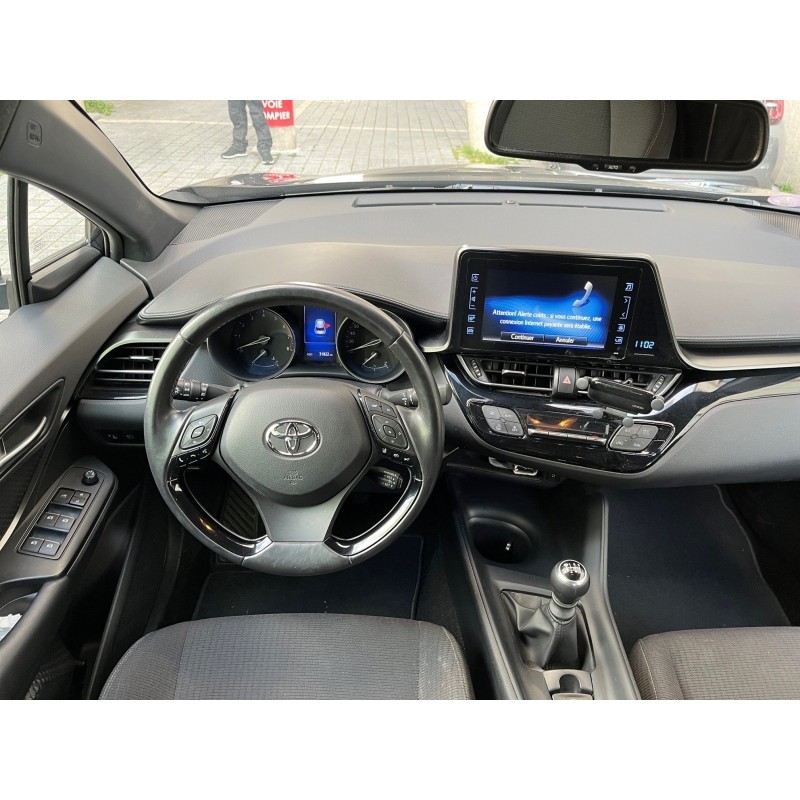 TOYOTA C-HR 1.2T 2WD Dynamic