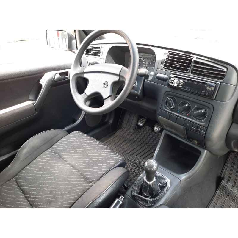 VOLKSWAGEN GOLF CABRIOLET 1.8i Coast
