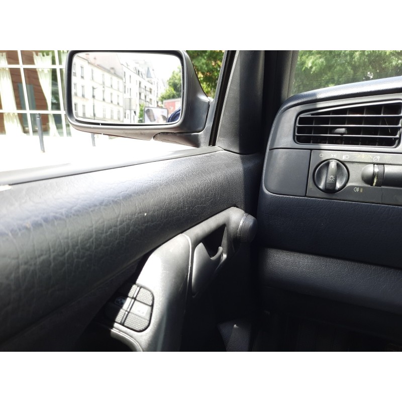 VOLKSWAGEN GOLF CABRIOLET 1.8i Coast