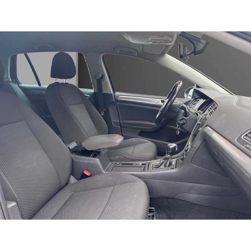 VOLKSWAGEN GOLF 1.0 TSI 110 DSG7 Confortline