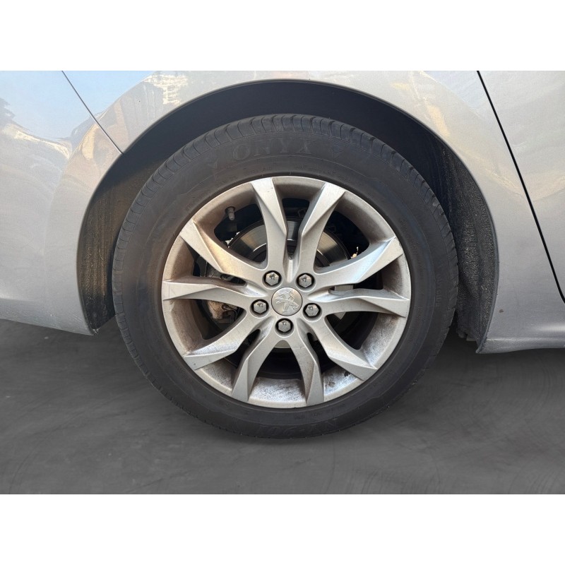 PEUGEOT 508 2.0 BlueHDi 150ch BVM6 Allure/ GARANTIE 12 MOIS/ CAMERA DE RECUL/ECRAN