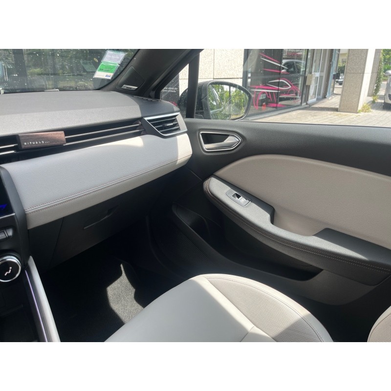 RENAULT CLIO V TCe 130 EDC FAP Initiale Paris