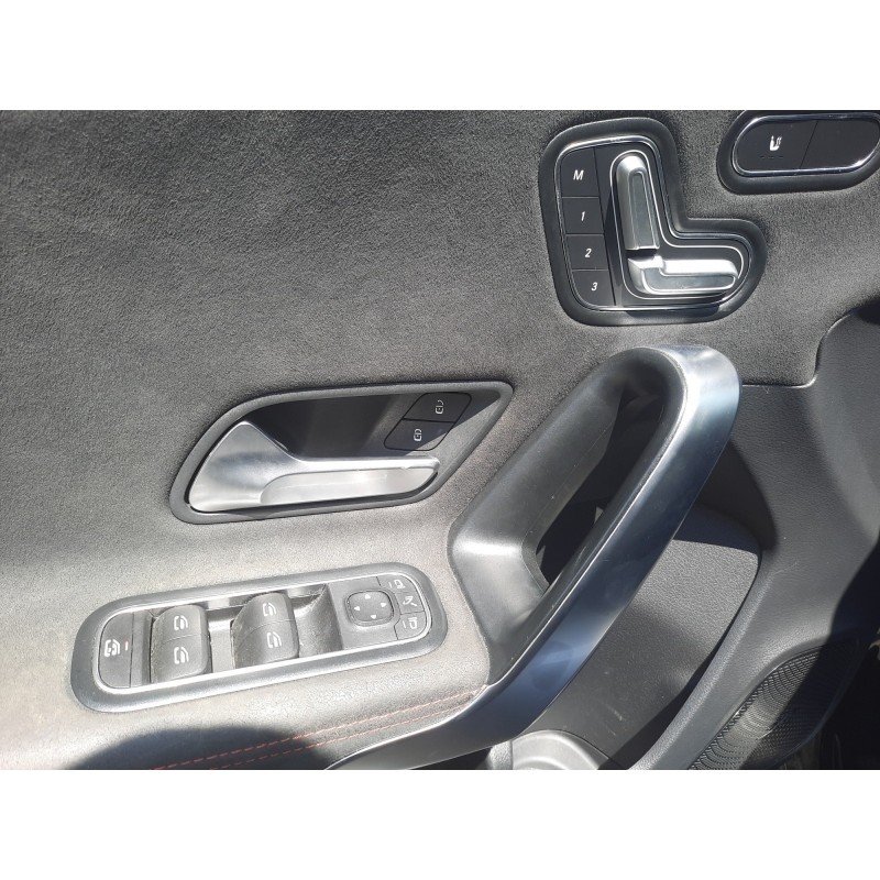 MERCEDES CLASSE A 200 d 8G-DCT AMG Line Garantie 12 mois