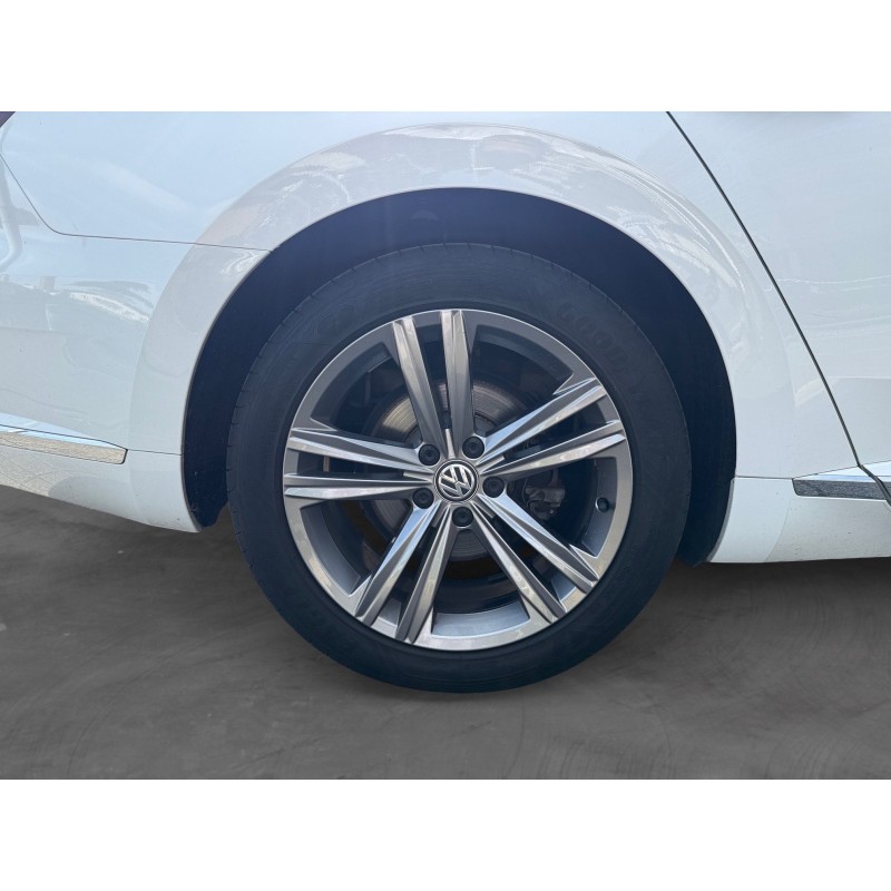 VOLKSWAGEN ARTEON 2.0 TSI 190 DSG7 R-line Exclusive/ GARANTIE 12 MOIS/ TOIT PANO OUVRANT INTERIEUR CUIR/ CAMERA DE RECUL/...