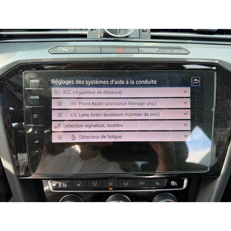VOLKSWAGEN ARTEON 2.0 TSI 190 DSG7 R-line Exclusive/ GARANTIE 12 MOIS/ TOIT PANO OUVRANT INTERIEUR CUIR/ CAMERA DE RECUL/...