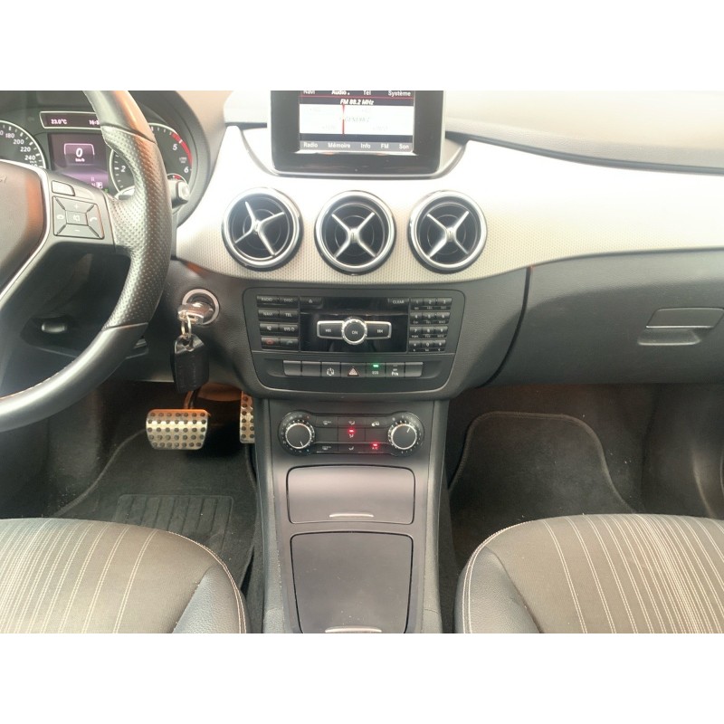 MERCEDES CLASSE B 200 CDI BlueEFFICIENCY Sport 7-G DCT A garantie 12 mois full entretiens