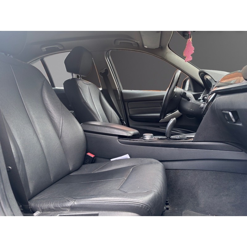 BMW SERIE 3 F30 LCI 318d 150 ch Executive A