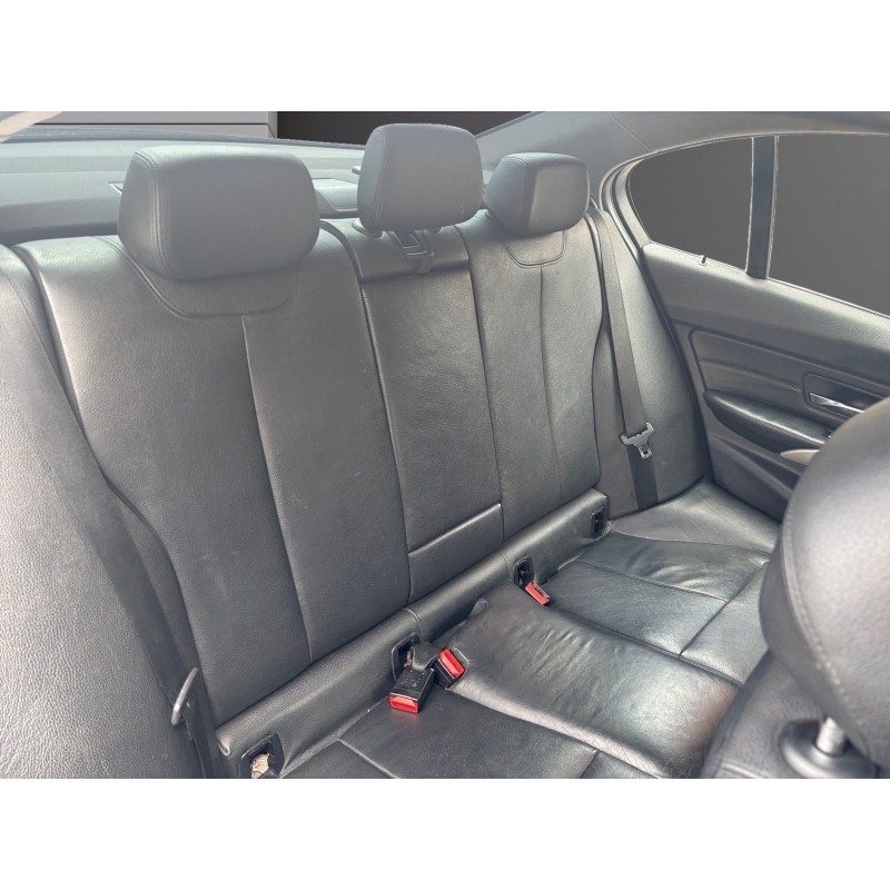 BMW SERIE 3 F30 LCI 318d 150 ch Executive A