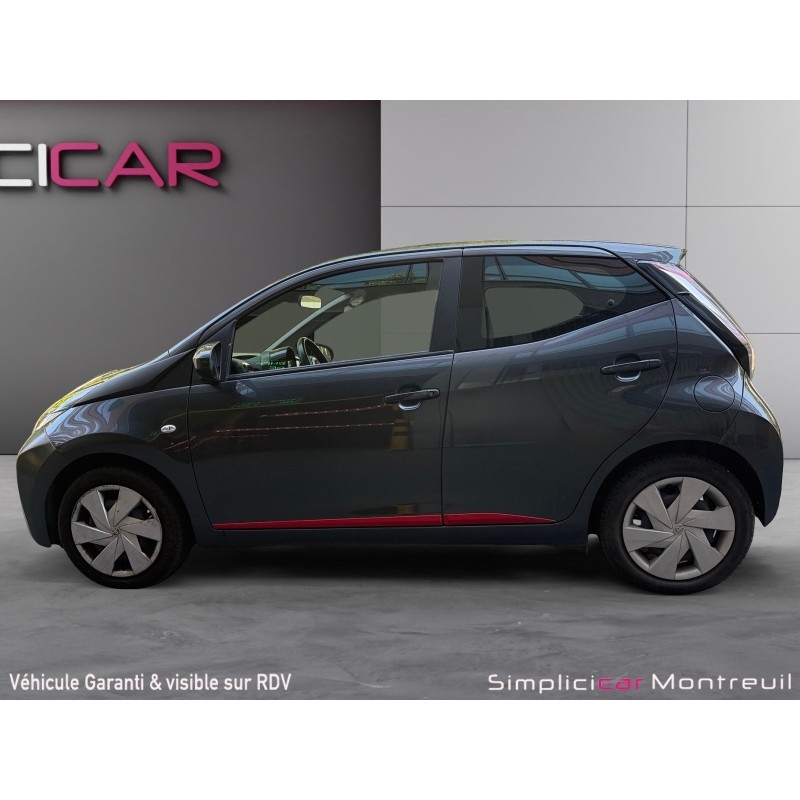 TOYOTA AYGO 1.0 VVT-i x-play/GARANTIE 12 MOIS/ENTRETIEN CONSTRUCTEUR/ECRAN/CAMERA DE RECUL