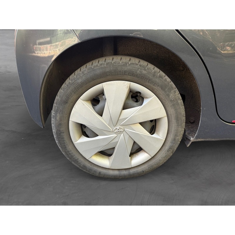 TOYOTA AYGO 1.0 VVT-i x-play/GARANTIE 12 MOIS/ENTRETIEN CONSTRUCTEUR/ECRAN/CAMERA DE RECUL