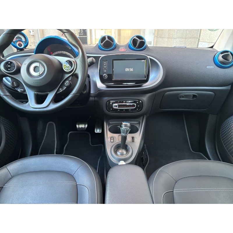 SMART FORTWO COUPE 82 ch Electrique BA1 Brabus Style
