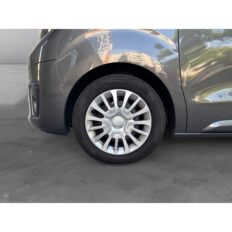 TOYOTA PROACE VERSO RC18 Medium 120 D-4D BVM6 Dynamic