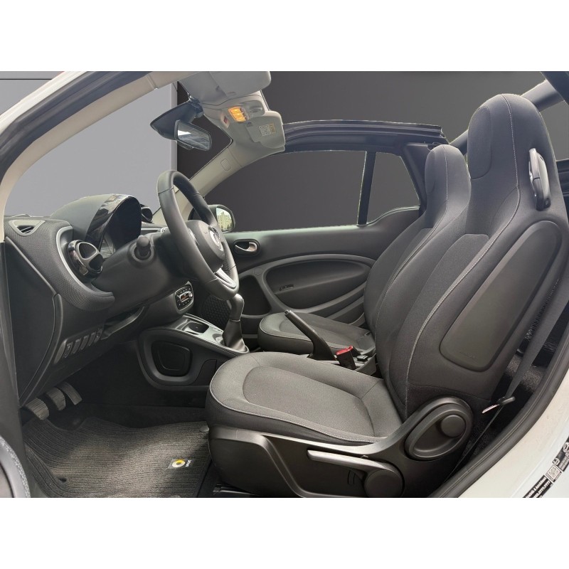 SMART FORTWO COUPE 1.0 71 ch SS Passion/CABRIOLET/GARANTIE 12 MOIS/ENTRETIEN COMPLET/CARLAY/ECHAPPEMENT SPORT