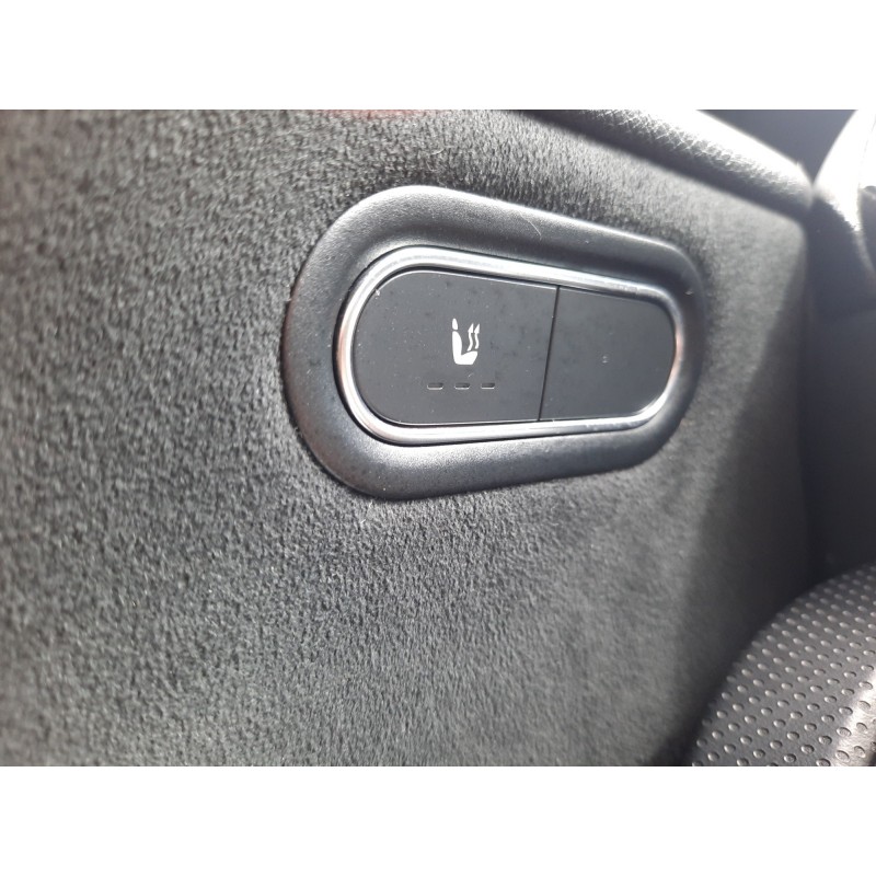 MERCEDES CLASSE A 200 7G-DCT AMG Line carplay