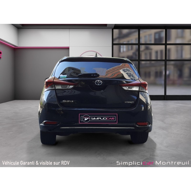 TOYOTA AURIS TOURING SPORTS Hybride 136h Dynamic UNIQUEMENT POUR VTC ET PRO