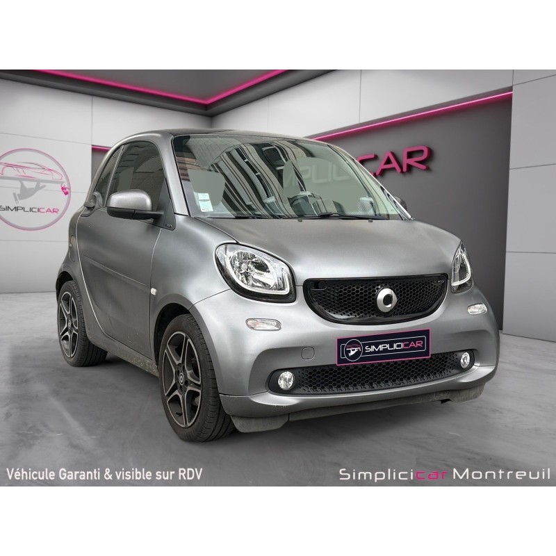 SMART FORTWO COUPE 0.9 90 ch SS BA6 Prime Toit pano sièges chauffants Camera Sort de révision Garantie 12 mois