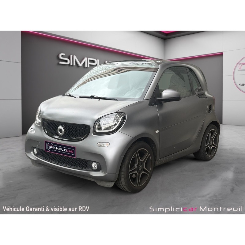 SMART FORTWO COUPE 0.9 90 ch SS BA6 Prime Toit pano sièges chauffants Camera Sort de révision Garantie 12 mois