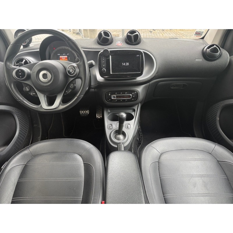 SMART FORTWO COUPE 0.9 90 ch SS BA6 Prime Toit pano sièges chauffants Camera Sort de révision Garantie 12 mois