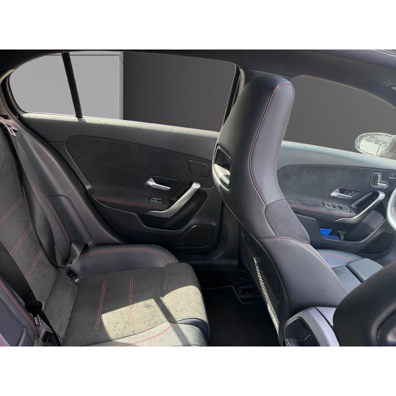 MERCEDES CLASSE A 180 d 8G-DCT AMG Line/FULL OPTIONS/GARANTIE 12 MOIS/ ENTRETIEN COMPLET/ SIEGES...
