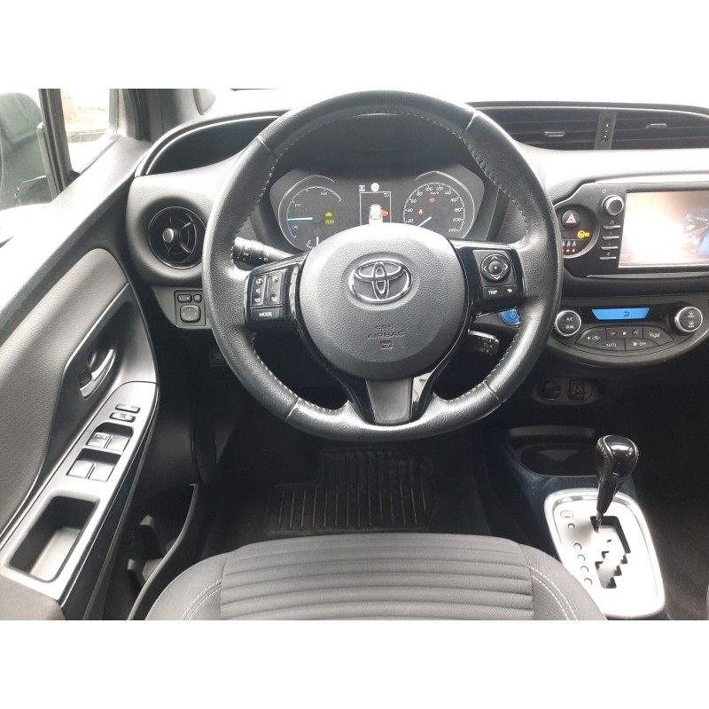 TOYOTA YARIS HYBRIDE MC2 100h Collection